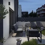 Oasis Mit Beheiztem Pool- 700 M Vom Entfernt By Interhome
