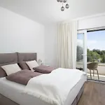 Oasis Mit Beheiztem Pool- 700 M Vom Entfernt By Interhome *
