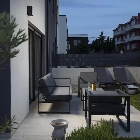 By Interhome